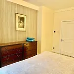 Prime Location - 2 Beds 3 Bath Flat Knightsbridge