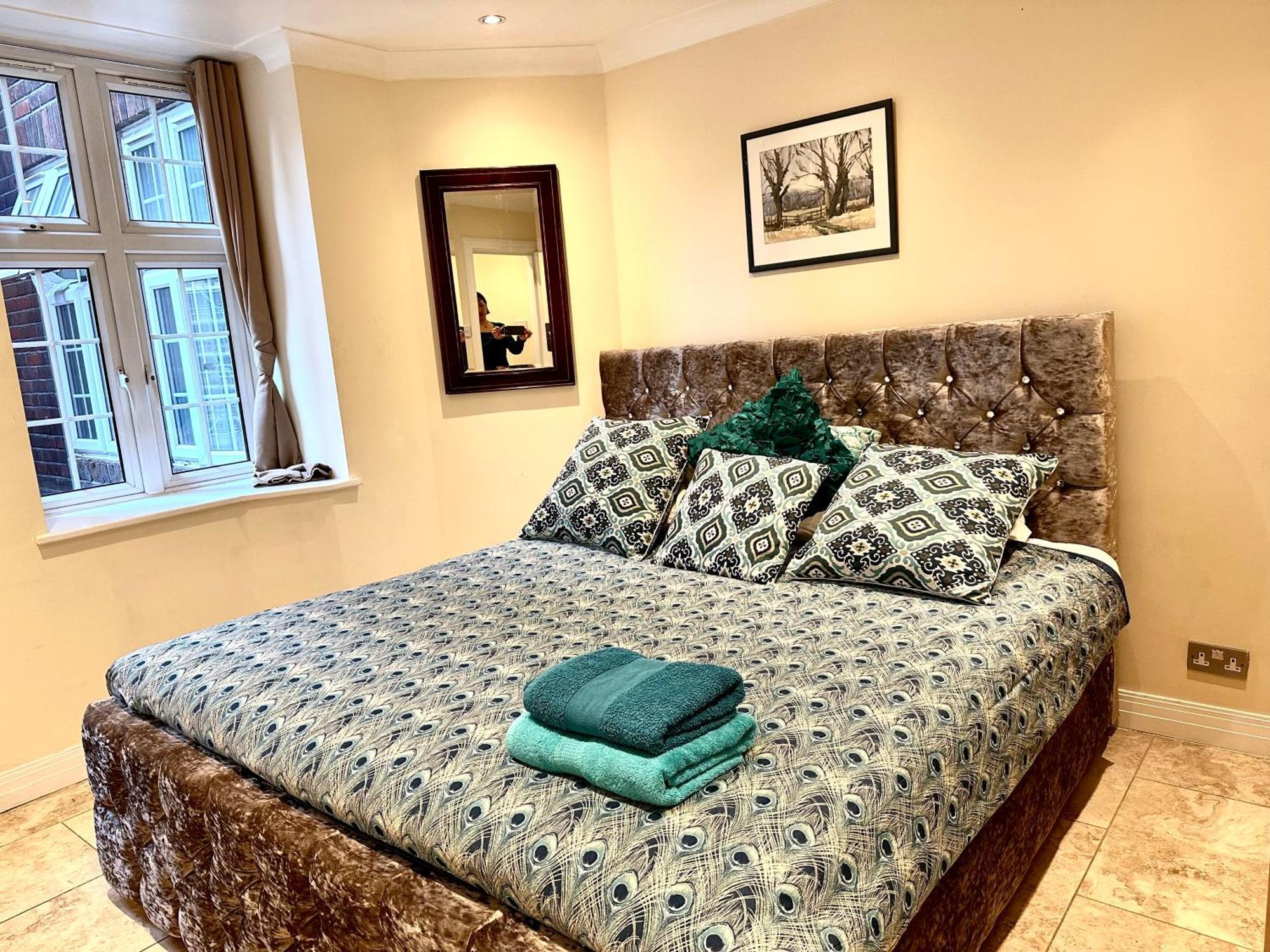 Prime Location - 2 Beds 3 Bath Flat Knightsbridge Appartement *